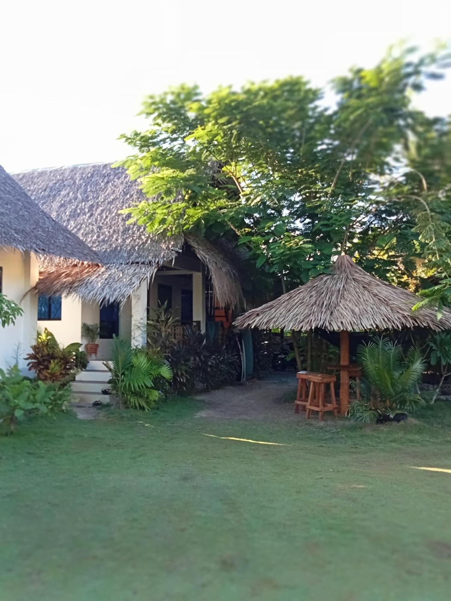 Weeroona Huts Homestay Pacifico San Isidro  Exterior photo