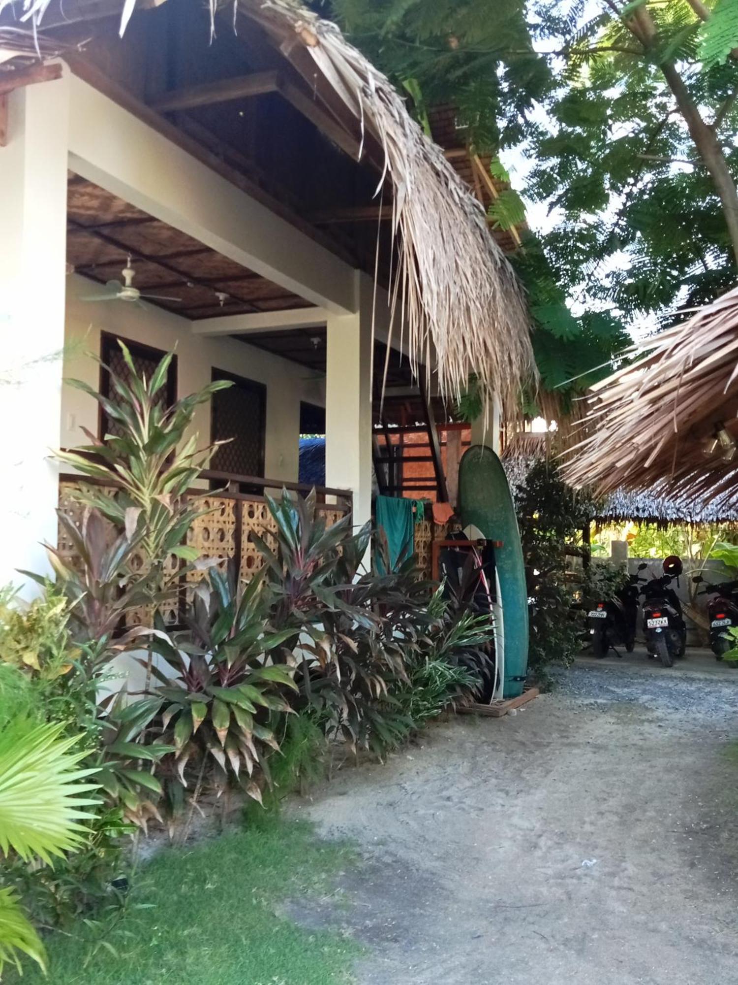 Weeroona Huts Homestay Pacifico San Isidro  Exterior photo