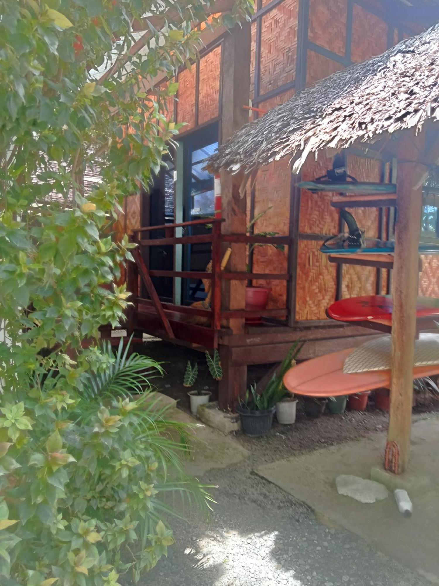 Weeroona Huts Homestay Pacifico San Isidro  Exterior photo